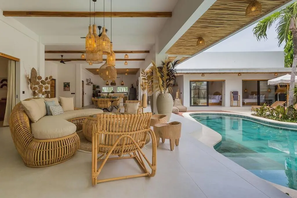 Villa Kiara Our Paradise In Seminyak 5 Bedrooms 12M Private Pool Indonezja